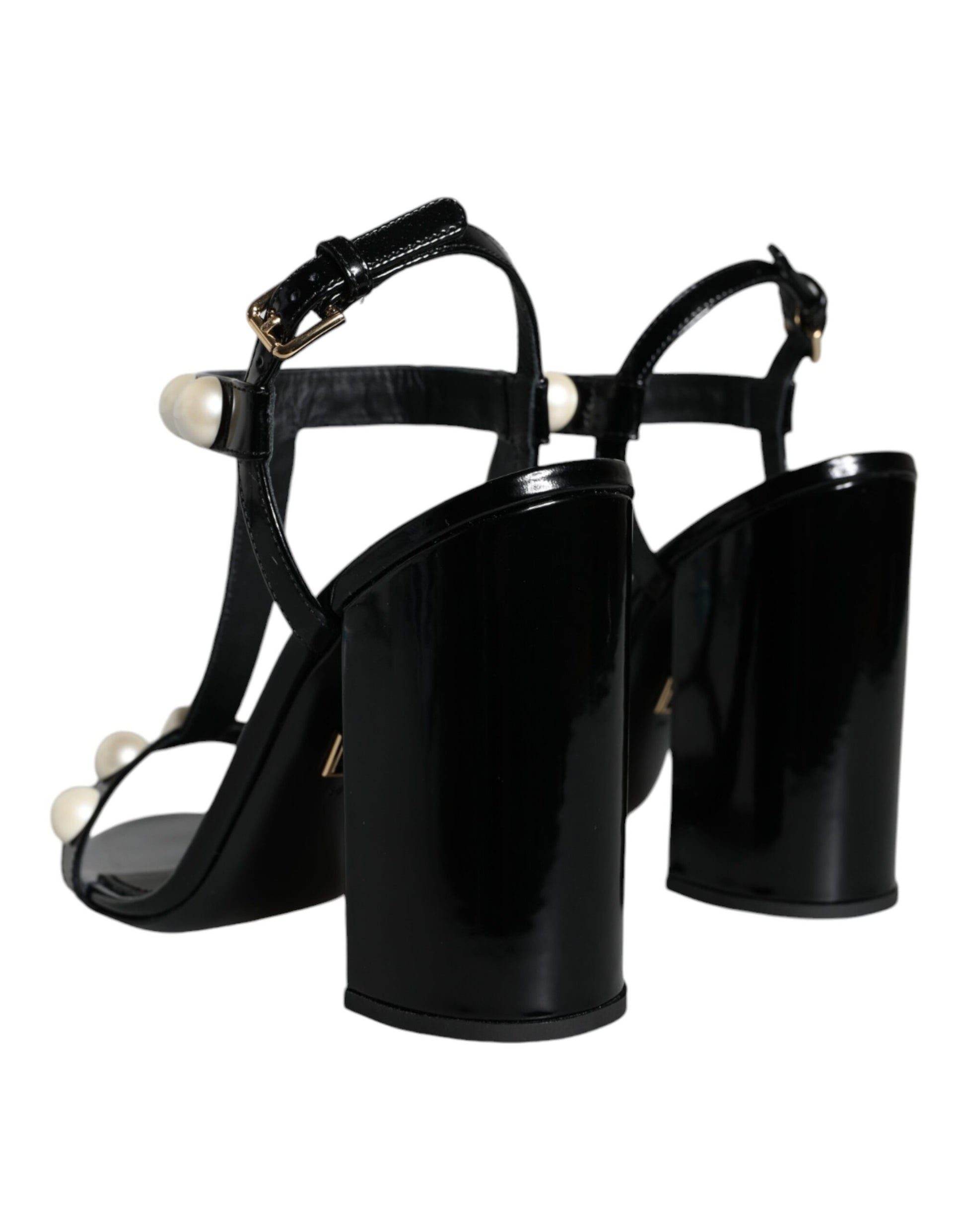 Sandalias con tiras en T y perlas de cuero negro de Dolce &amp; Gabbana