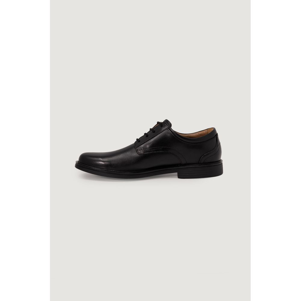 Clarks Black Leather Pump