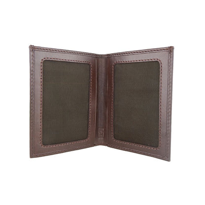 Elegante porta pasaporte de cuero marrón oscuro